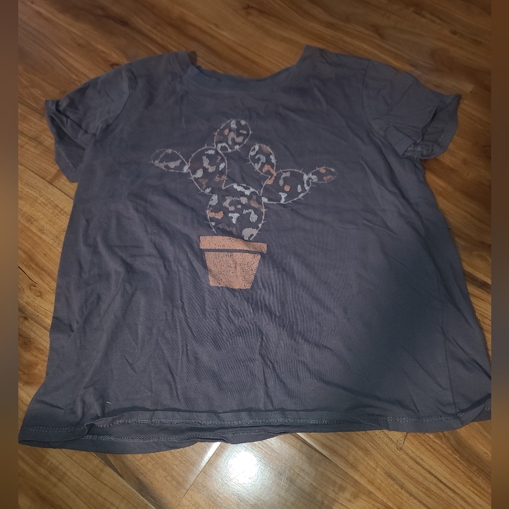 Top size small